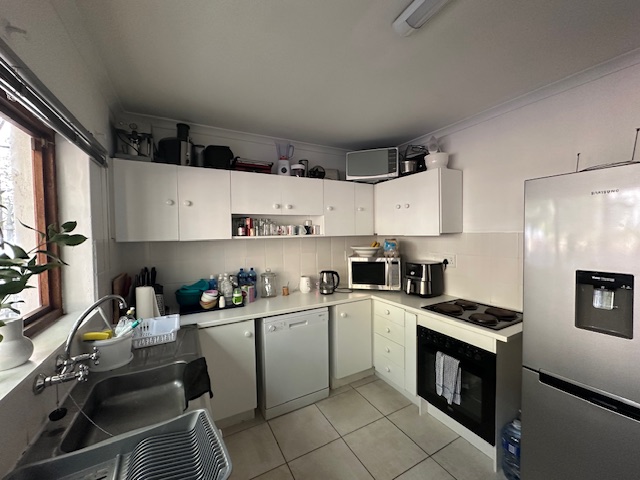 To Let 3 Bedroom Property for Rent in Wynberg Western Cape